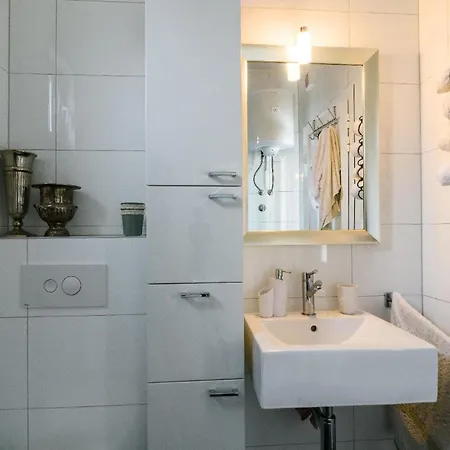Holiday home Freistehendes Auf 2 Etagen Mit 2 Terrassen Und Grossem Privatem Garten Mit Grill